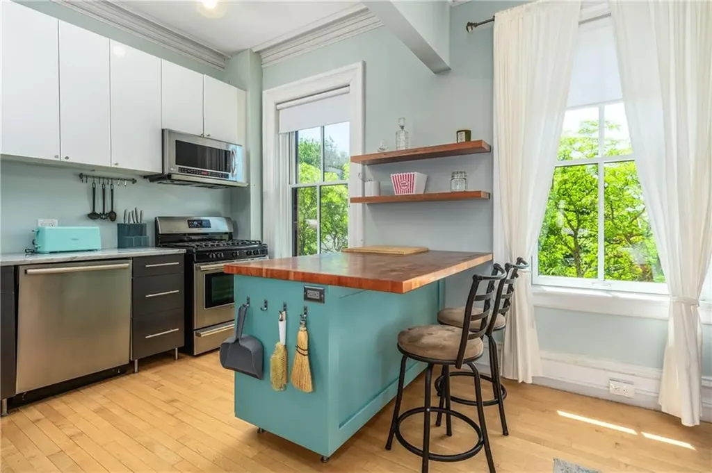 96 Bowen Street Providence RI 02906