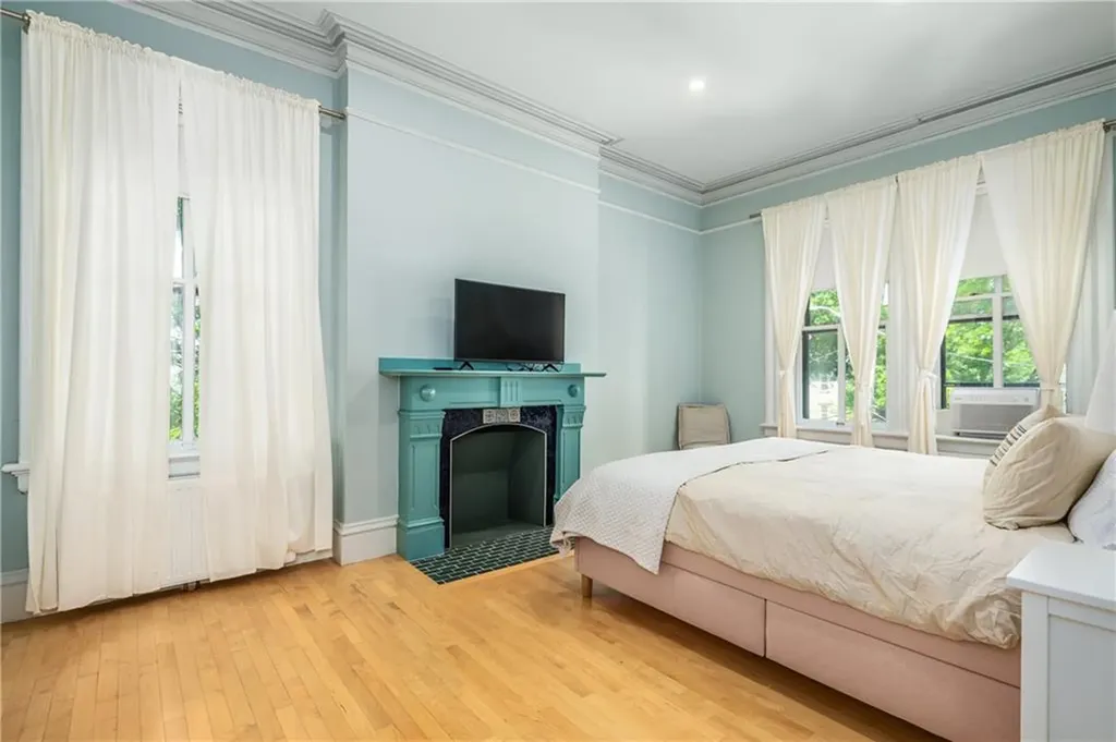 96 Bowen Street Providence RI 02906