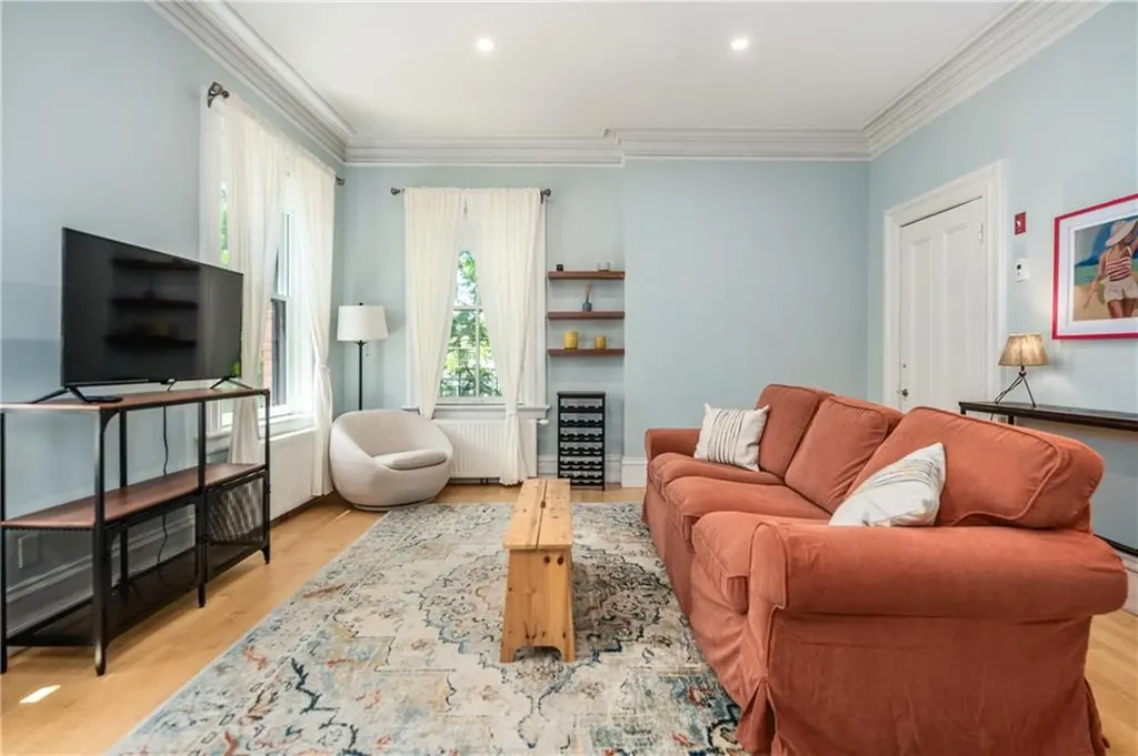 96 Bowen Street Providence RI 02906