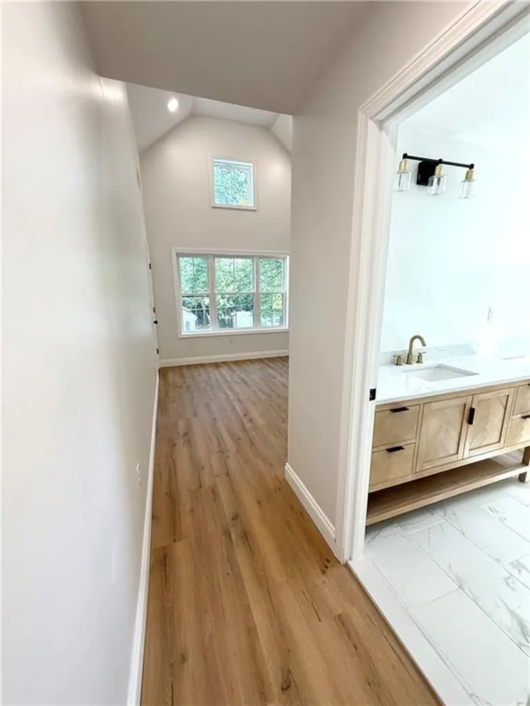 95 Farm Street Providence RI 02908