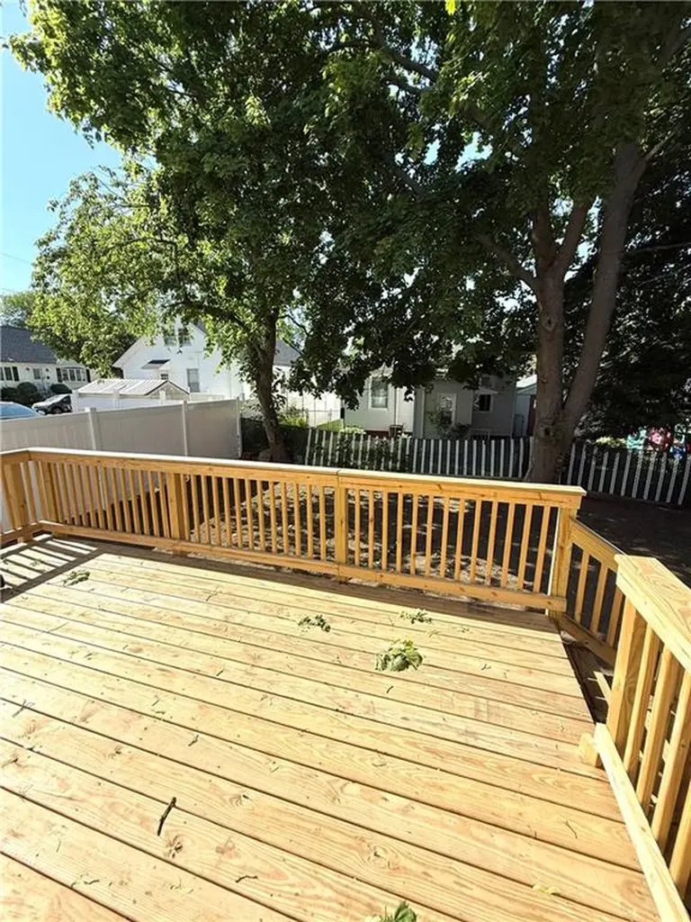 95 Farm Street Providence RI 02908