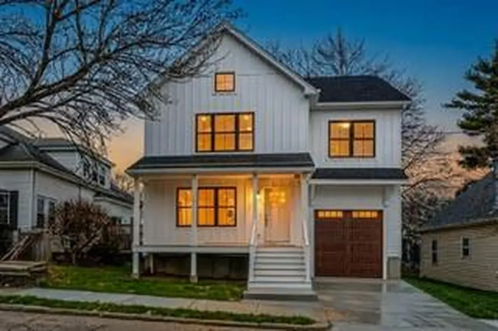 95 Farm Street Providence RI 02908