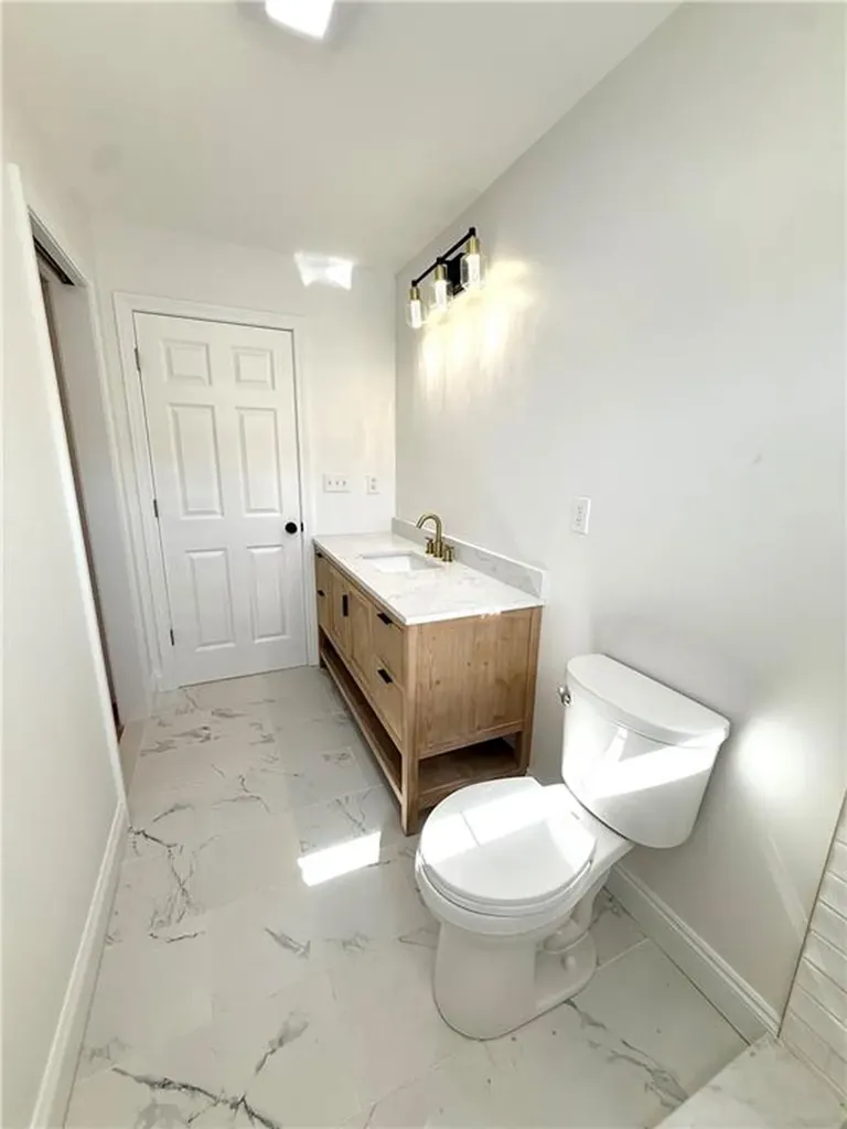 95 Farm Street Providence RI 02908