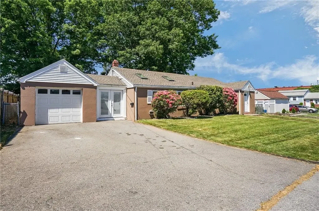 26 Beach Street North Providence RI 02904