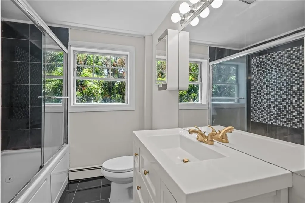 26 Beach Street North Providence RI 02904
