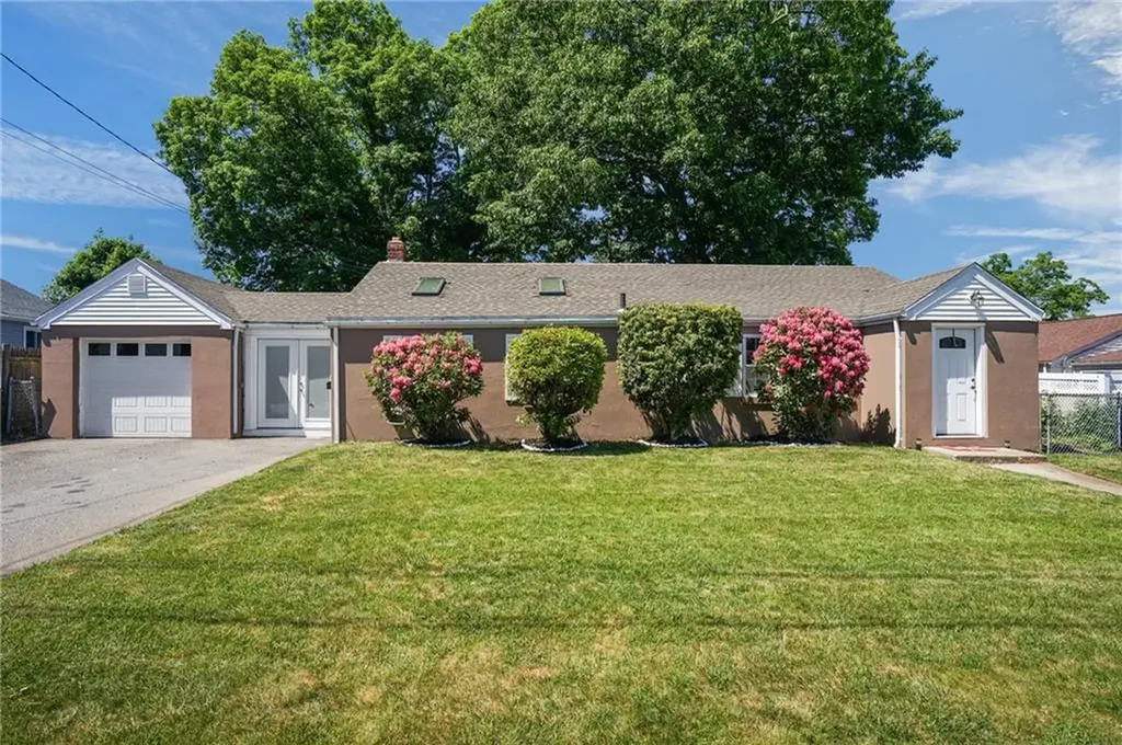 26 Beach Street North Providence RI 02904