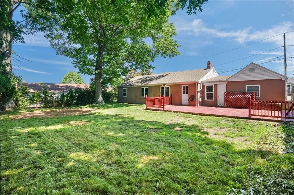 26 Beach Street North Providence RI 02904