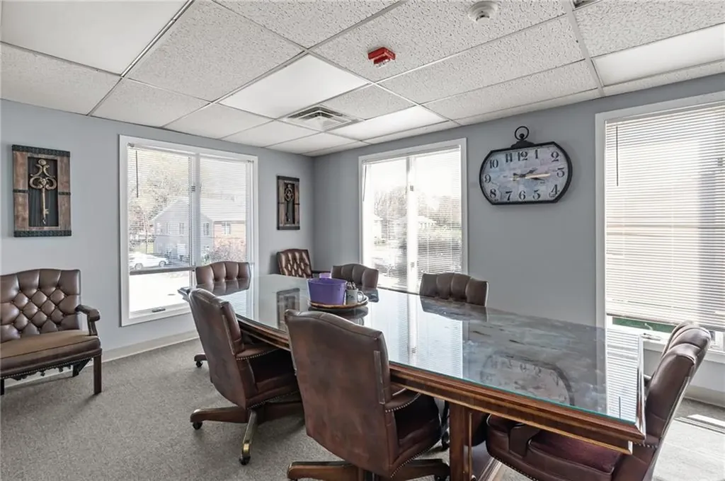 33 College Hill Road Warwick RI 02886