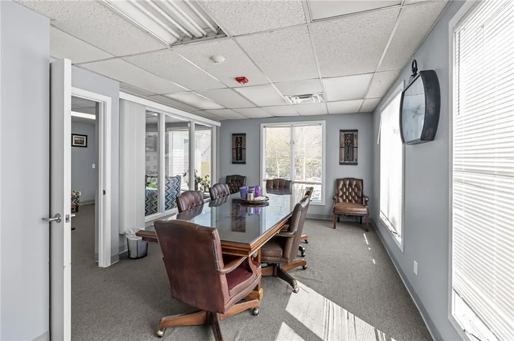 33 College Hill Road Warwick RI 02886
