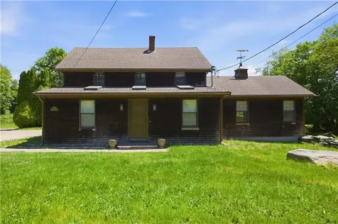 1861 East Main Road Portsmouth RI 02871
