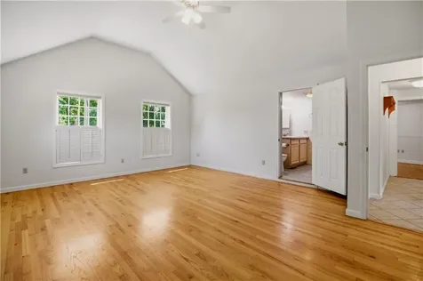 1861 East Main Road Portsmouth RI 02871