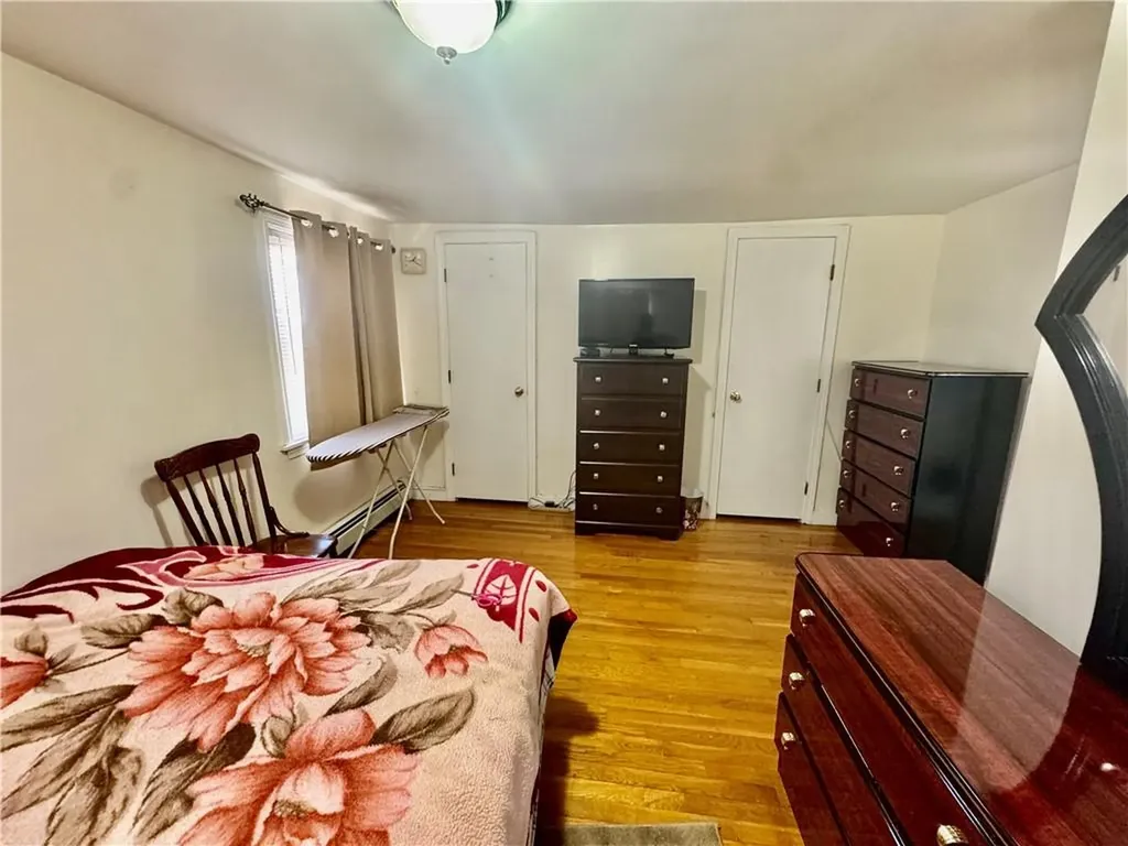 215 Roosevelt Street Providence RI 02909