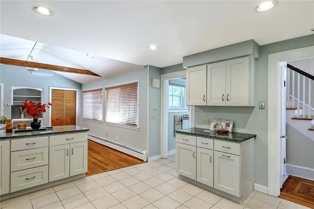 632 East Avenue Pawtucket RI 02860