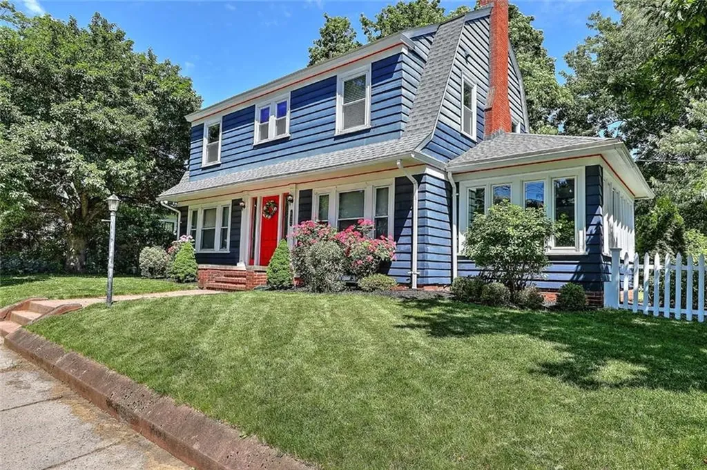 632 East Avenue Pawtucket RI 02860