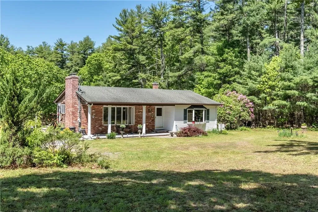 282 Arcadia Road Richmond RI 02832