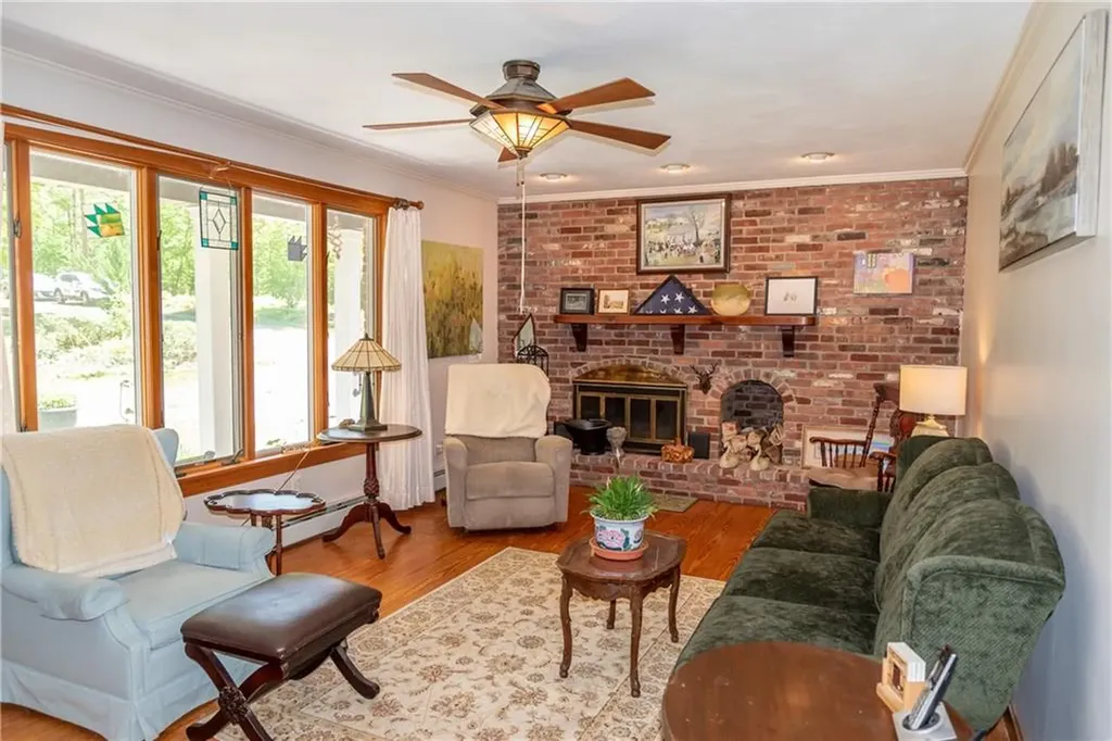 282 Arcadia Road Richmond RI 02832