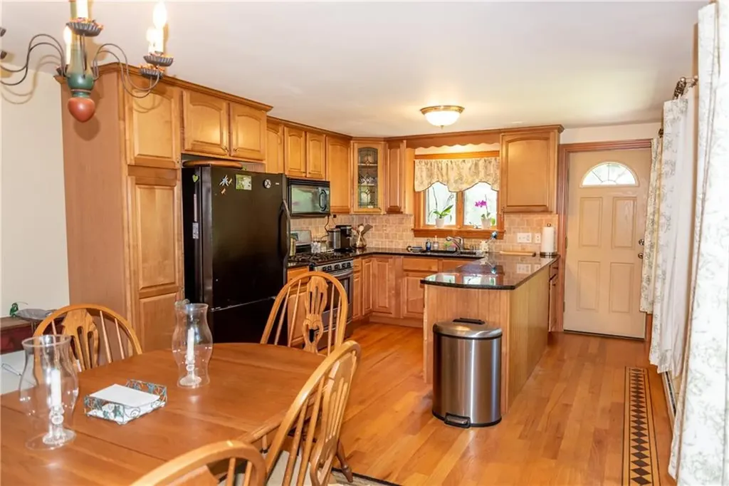 282 Arcadia Road Richmond RI 02832