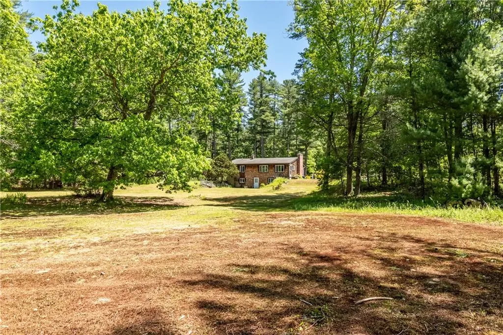 282 Arcadia Road Richmond RI 02832