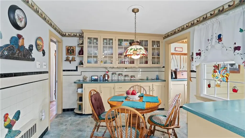 14 Barnes Street Smithfield RI 02828
