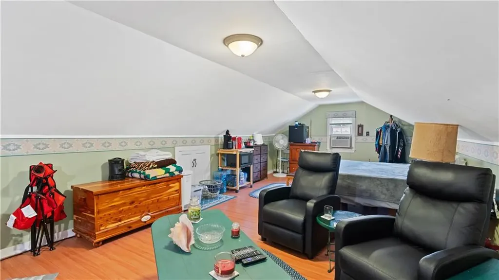 14 Barnes Street Smithfield RI 02828