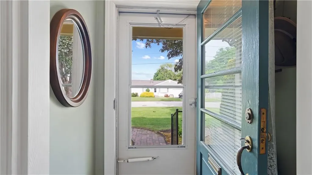 14 Barnes Street Smithfield RI 02828