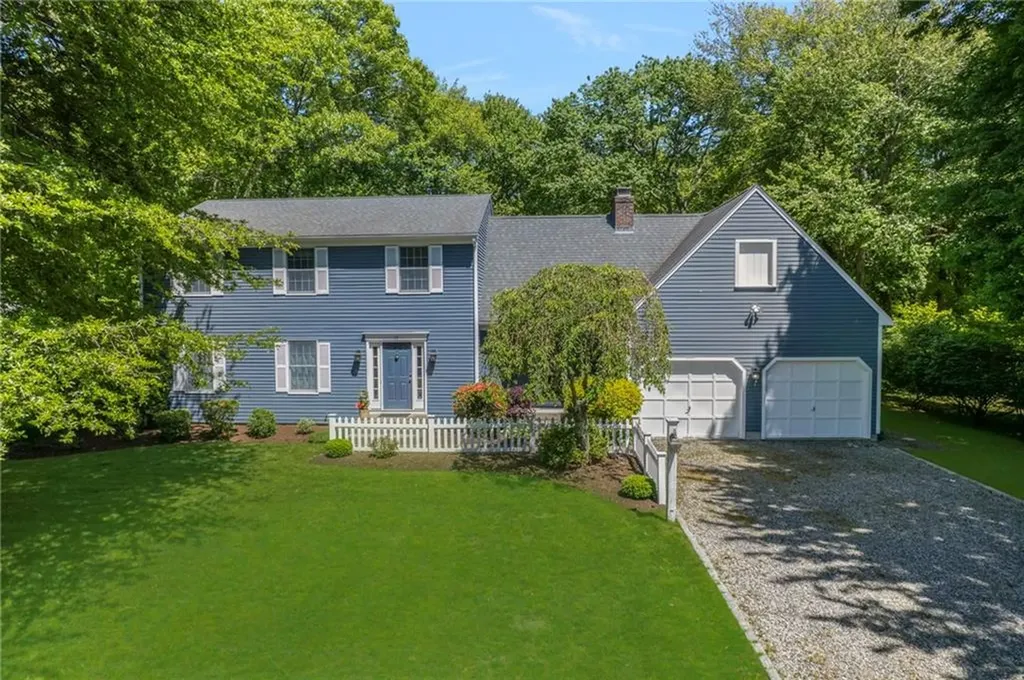 15 Secluded Drive Narragansett RI 02882