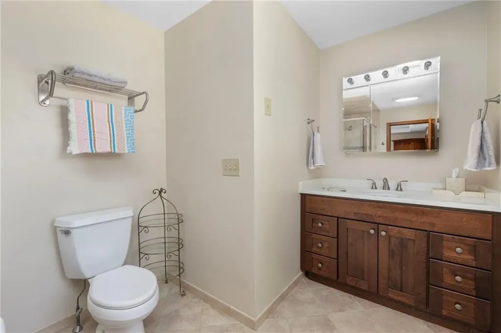 15 Secluded Drive Narragansett RI 02882