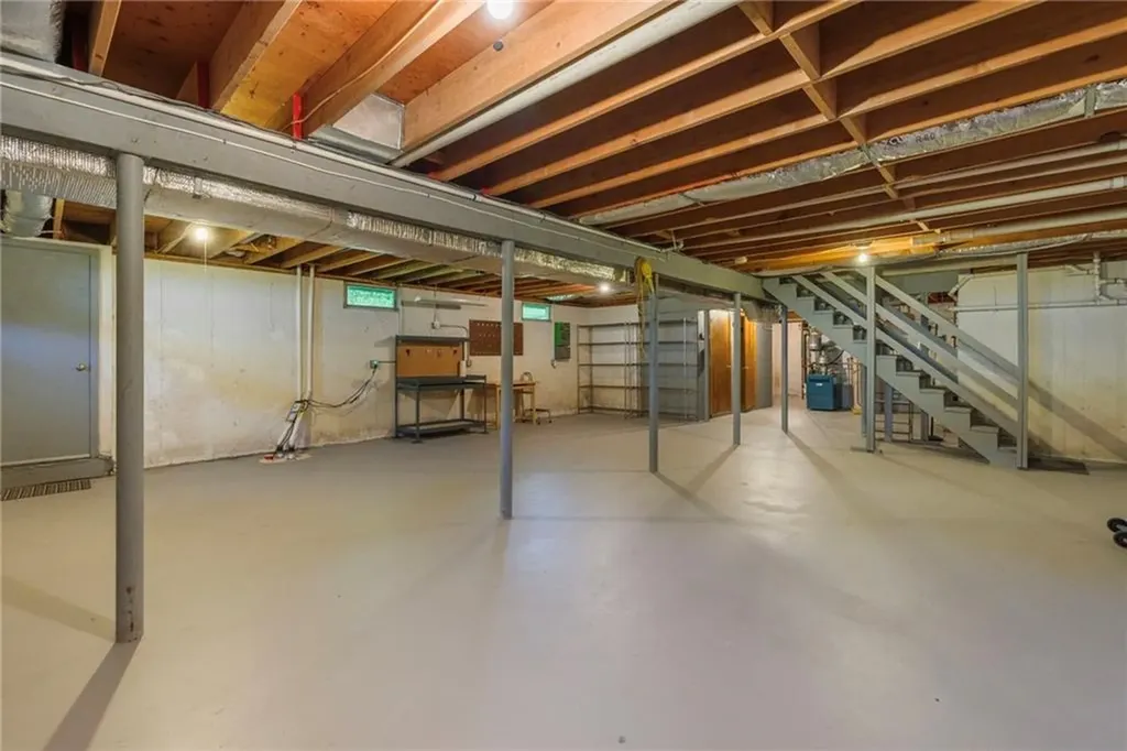 15 Secluded Drive Narragansett RI 02882