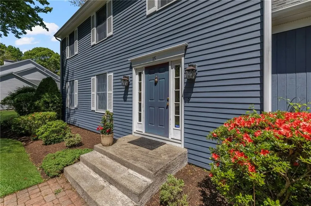 15 Secluded Drive Narragansett RI 02882