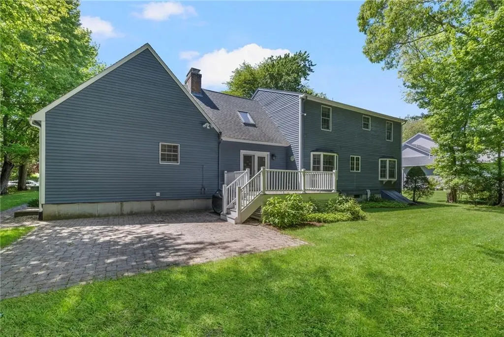 15 Secluded Drive Narragansett RI 02882