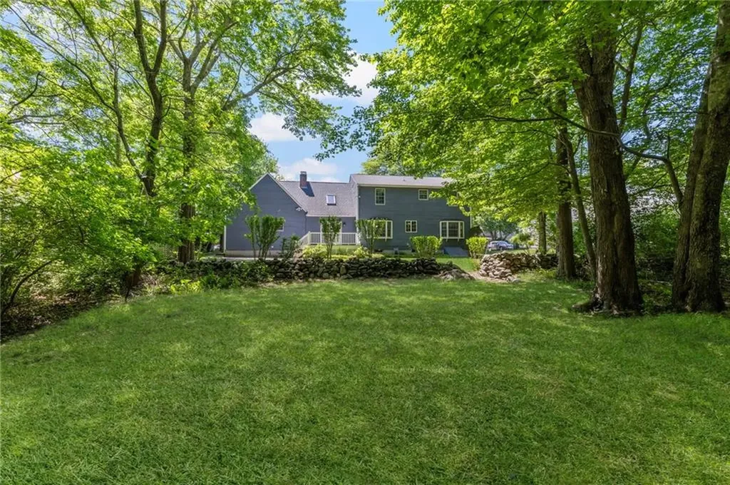 15 Secluded Drive Narragansett RI 02882