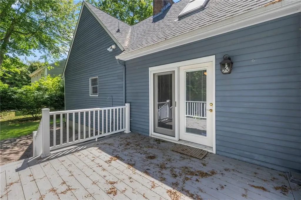 15 Secluded Drive Narragansett RI 02882