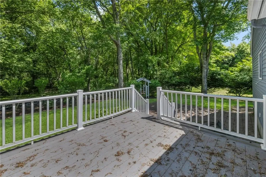 15 Secluded Drive Narragansett RI 02882