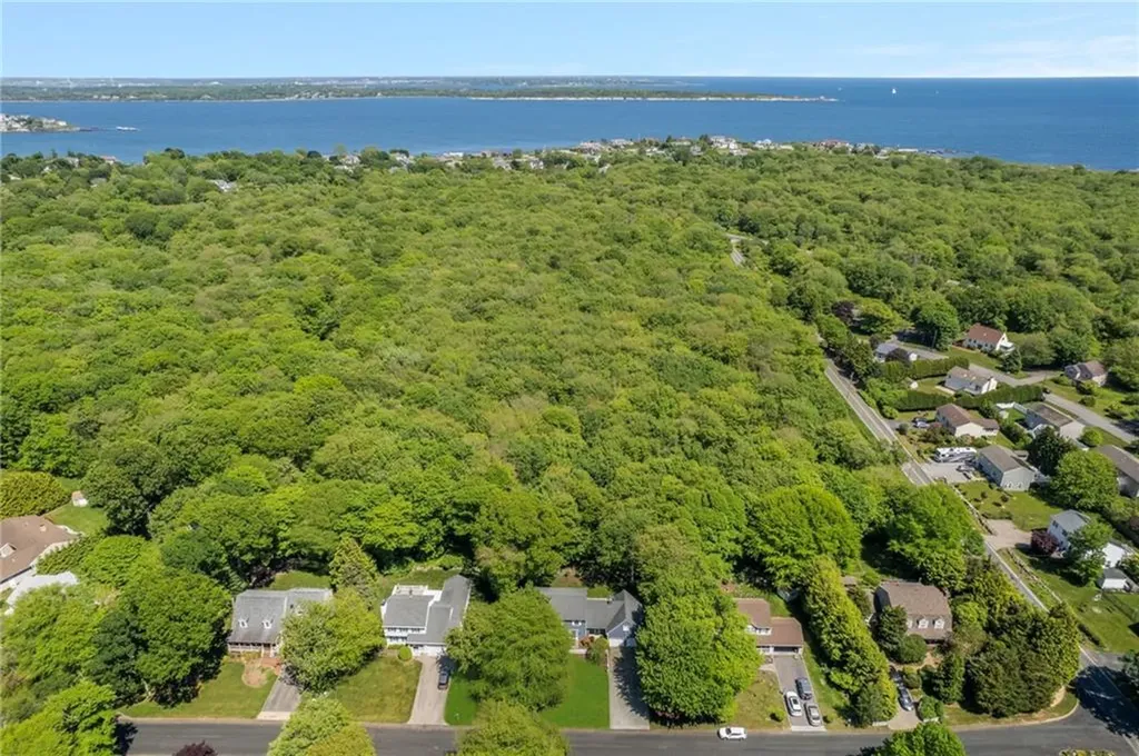 15 Secluded Drive Narragansett RI 02882