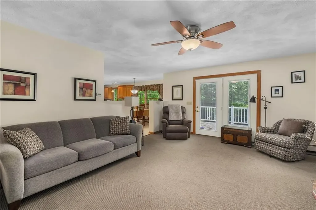 15 Secluded Drive Narragansett RI 02882