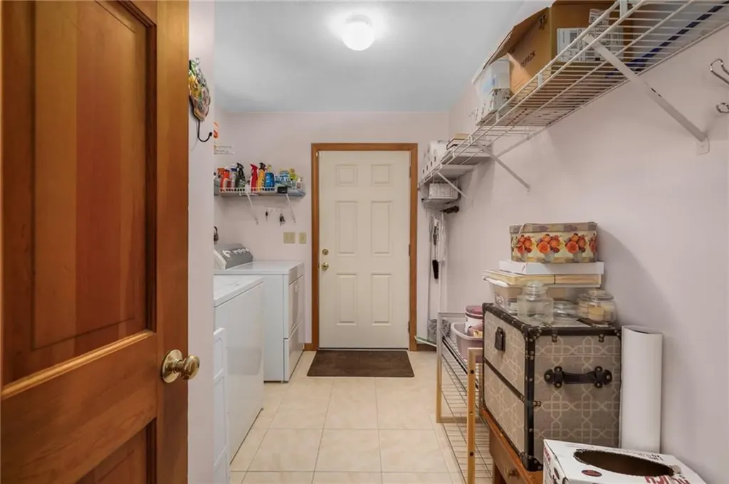 15 Secluded Drive Narragansett RI 02882