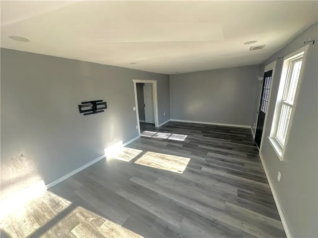 109 Earl Street West Warwick RI 02893