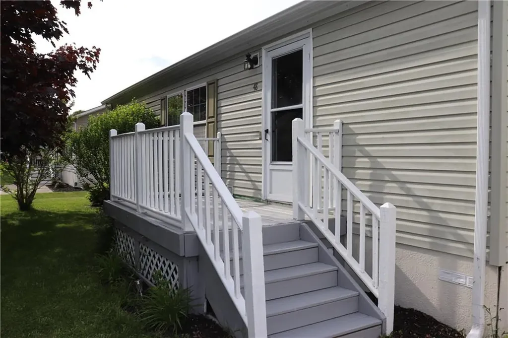 48 Songbird Lane Tiverton RI 02878