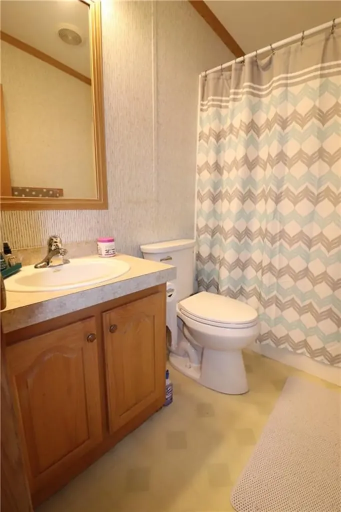 48 Songbird Lane Tiverton RI 02878