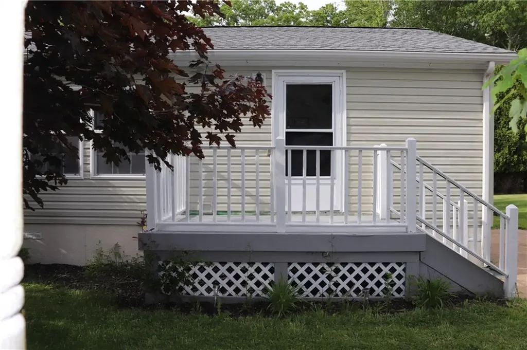48 Songbird Lane Tiverton RI 02878