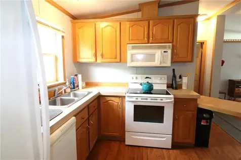 48 Songbird Lane Tiverton RI 02878