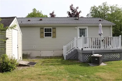 48 Songbird Lane Tiverton RI 02878