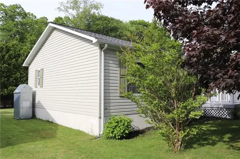 48 Songbird Lane Tiverton RI 02878