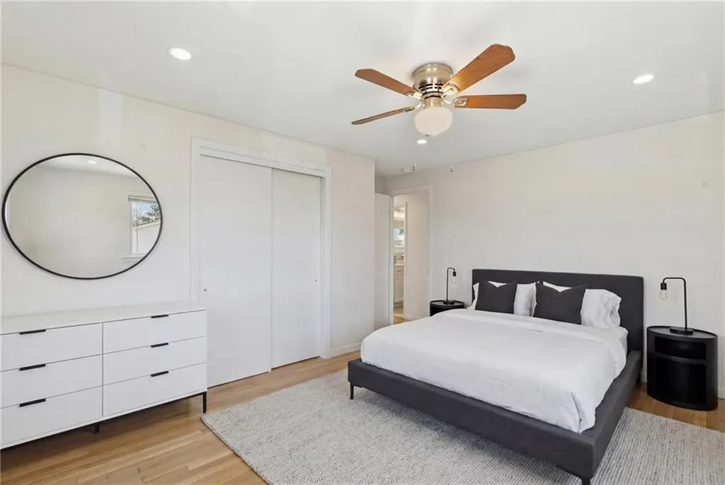39 Salem Avenue Cranston RI 02920