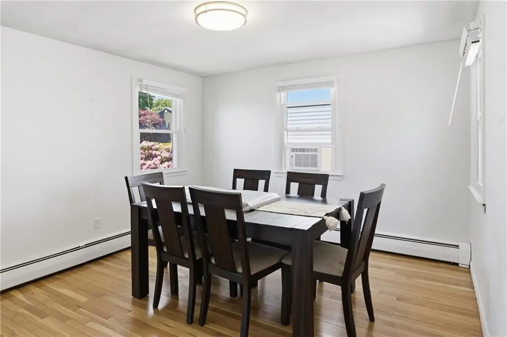39 Salem Avenue Cranston RI 02920