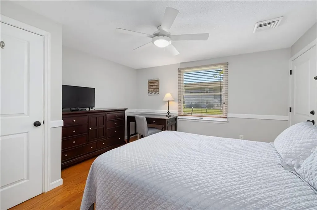 37 Newport Lane Narragansett RI 02882
