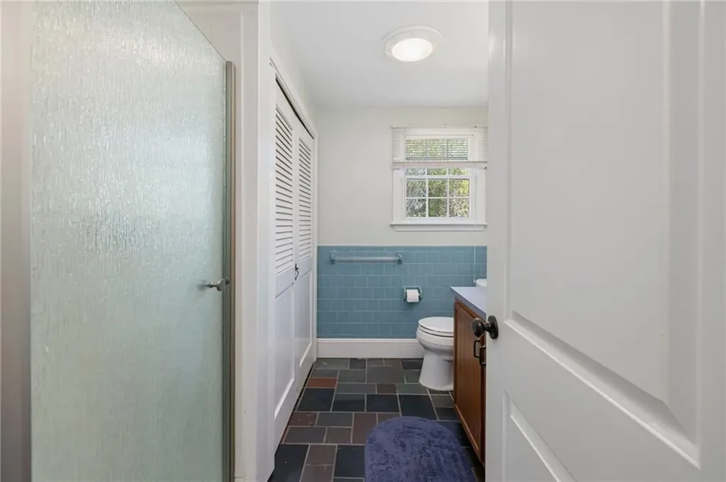 37 Newport Lane Narragansett RI 02882