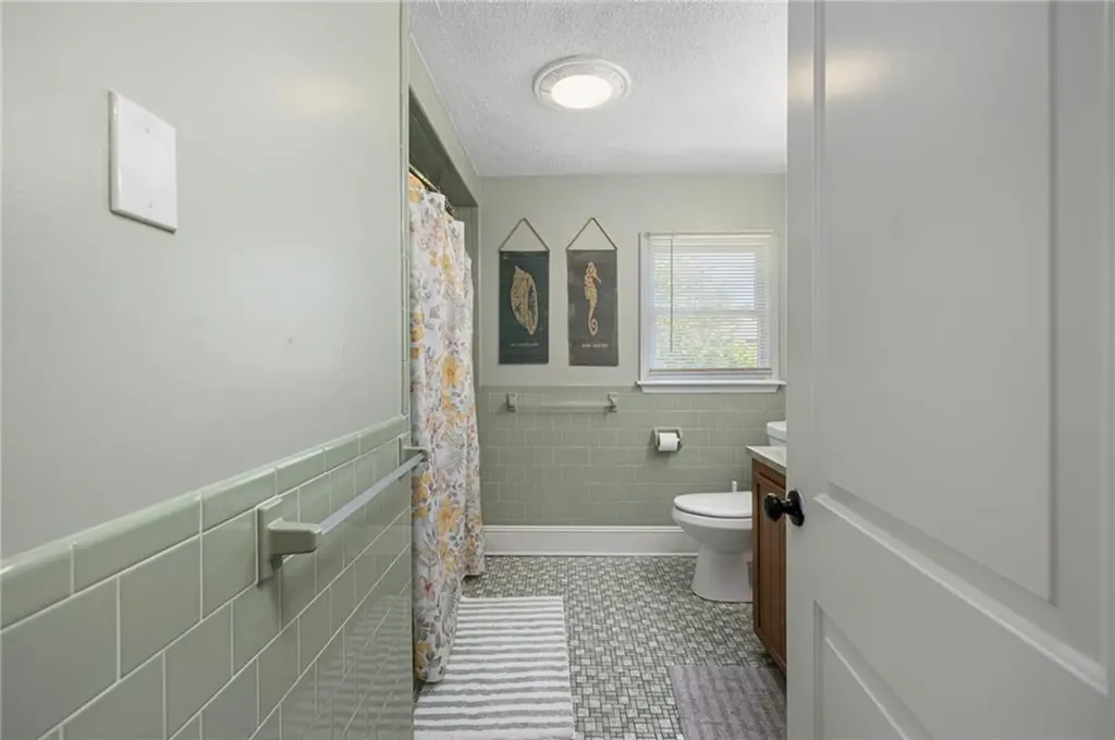 37 Newport Lane Narragansett RI 02882