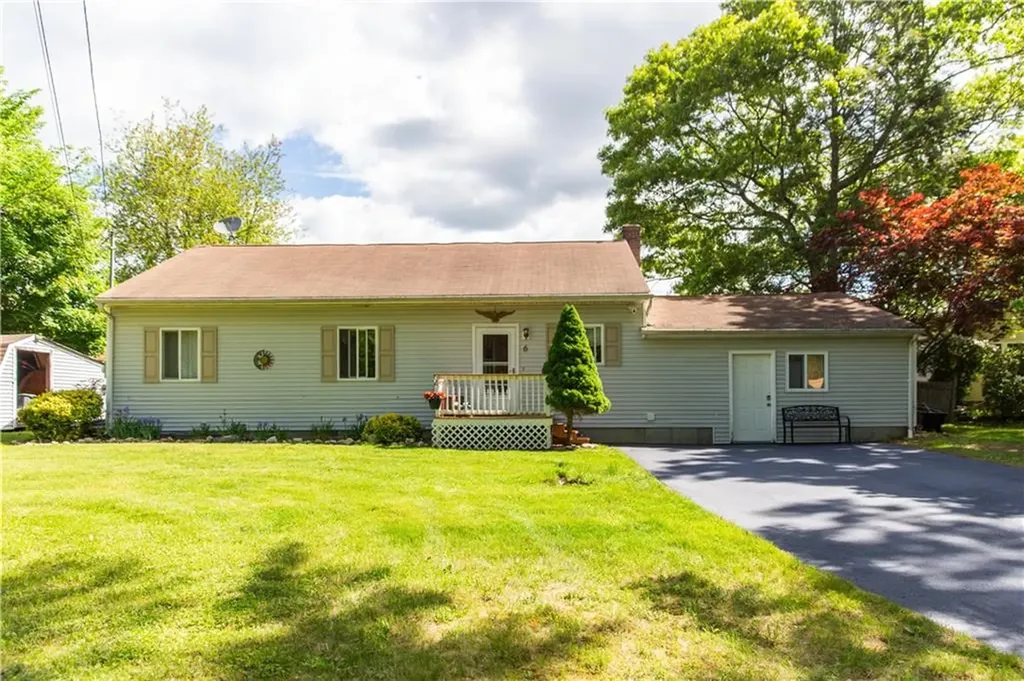 6 Birch Drive Exeter RI 02822