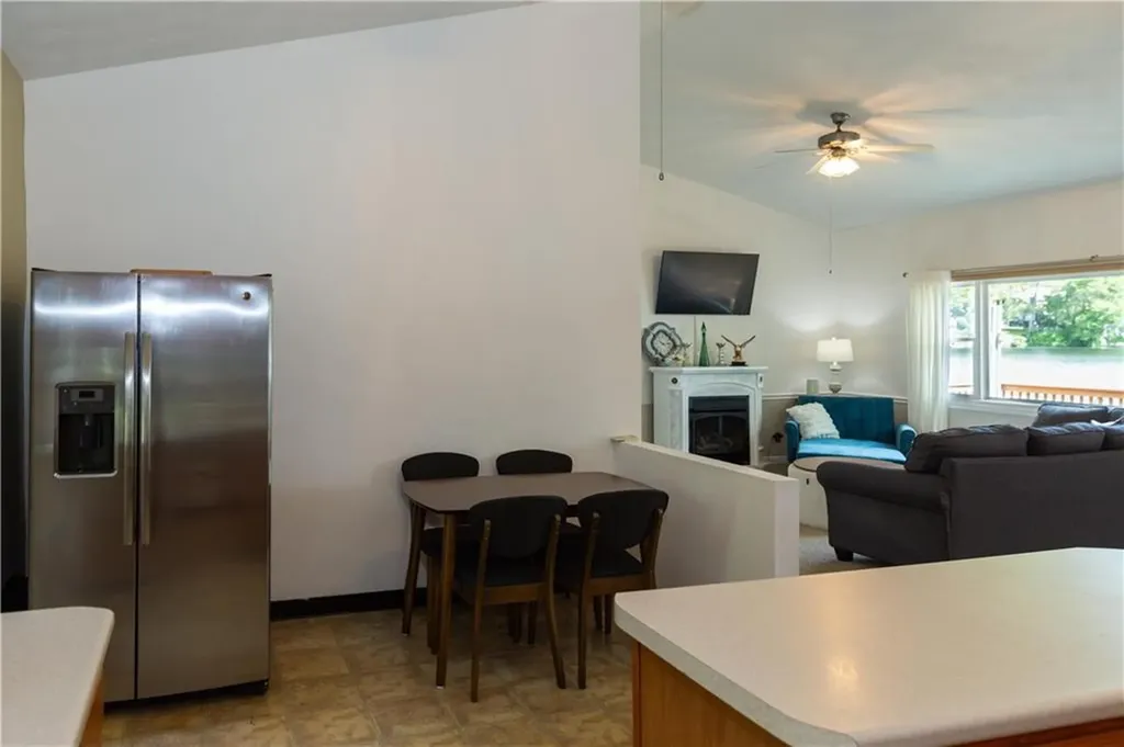 6 Birch Drive Exeter RI 02822